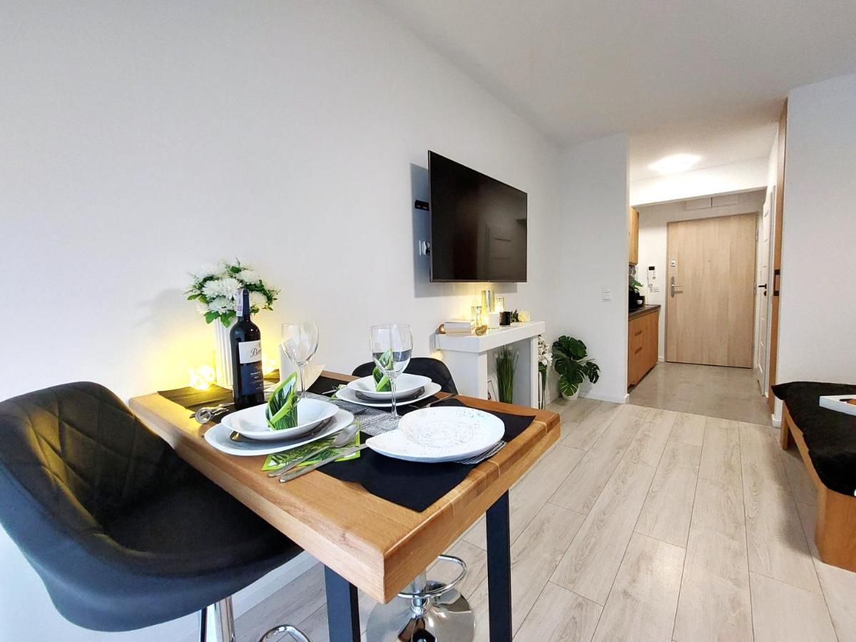 Mit Blick Auf Den Park - Mariw Matejki 17 Z Widokiem Na Park Apartment Swinoujscie